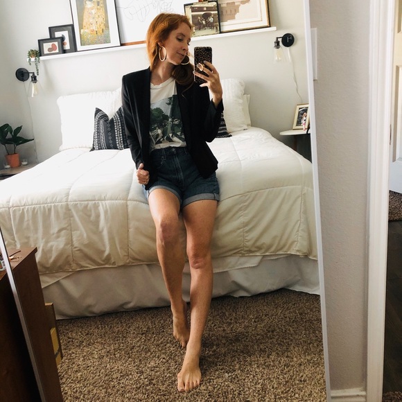 Blazer - Picture 3 of 5